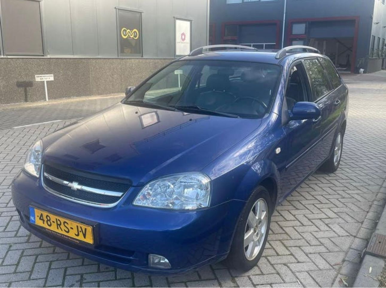 Onze nieuwe barrel, helaas was de scheur in de Peugot 807 te groot en te duur om te herstellen! Hou ons in de gaten, hoe wij de nieuwe barrel een mooi thema gaan geven.